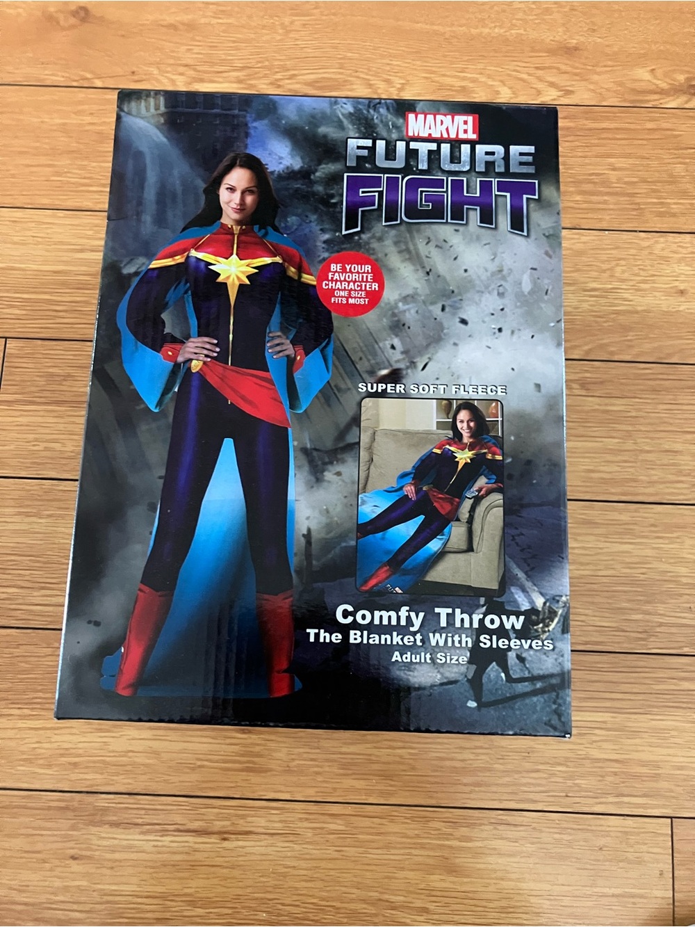 MARVEL FUTURE FIGHT COMFY THROW With Sleeves. Adult Size,48”x71”